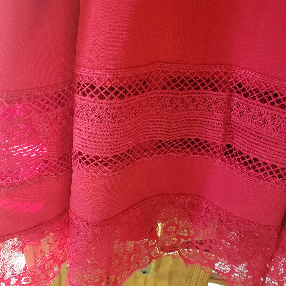Dress - Picture 4 of 4